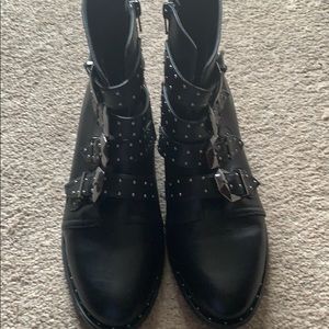 Ankle boots